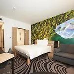 Novotel Centre