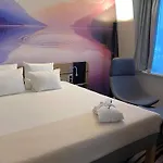 Hotel Novotel Centre 4*