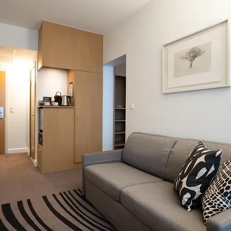 Novotel Centre Hotel 4*