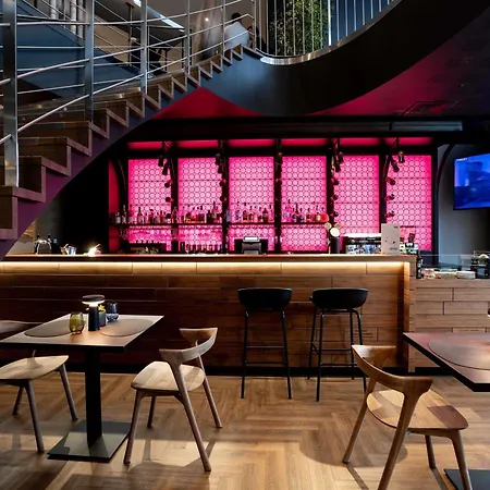 Novotel Centre Hotel