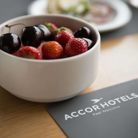 Novotel Centre Hotel 4*