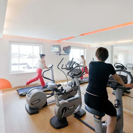 Novotel Centre Hotel 4*