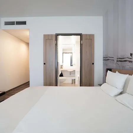 Novotel Centre Отель Вильнюс