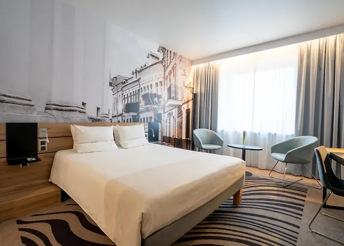 Novotel Centre Hotel 4*