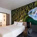 Novotel Centre