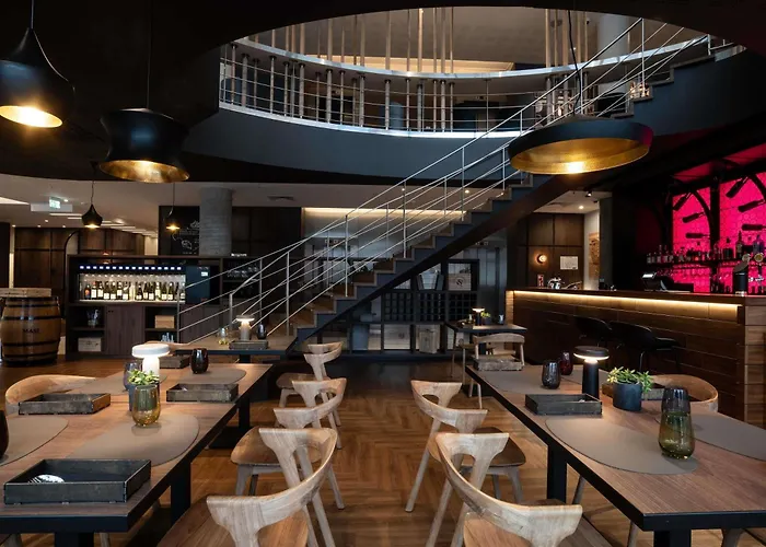 Novotel Centre Hotell 4*